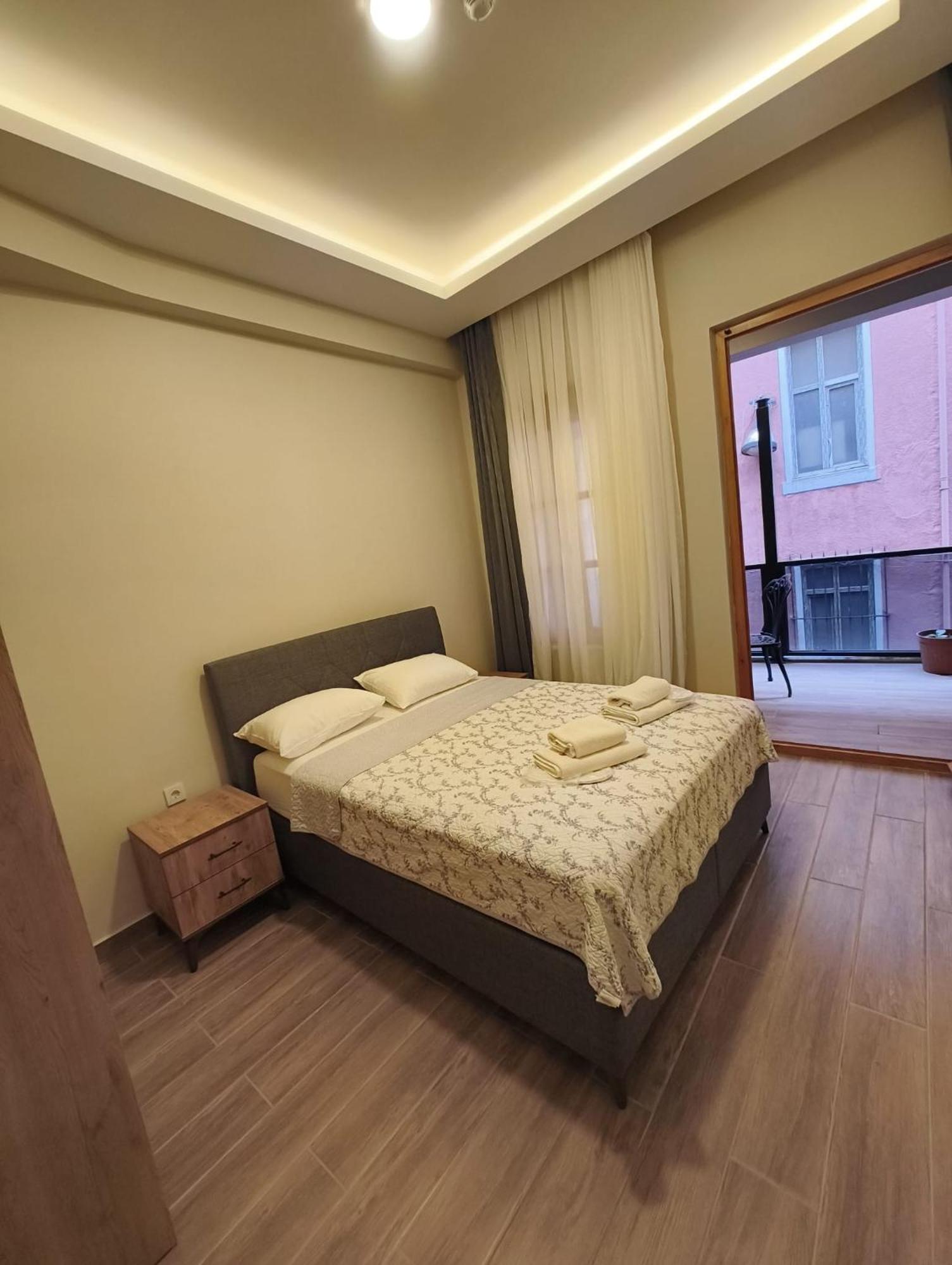 Majestik Hotel Istanbul Exterior photo
